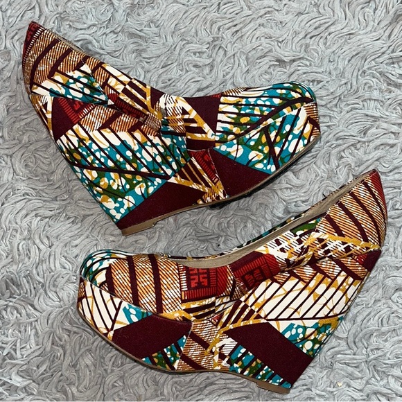 Aldo Wedge Forwood African Print Platform Heel Shoes 38 7.5 7 1/2 - Picture 3 of 9